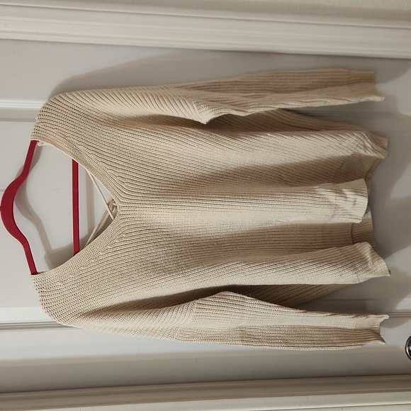 Cream lace up sweater - Picture 2 of 4